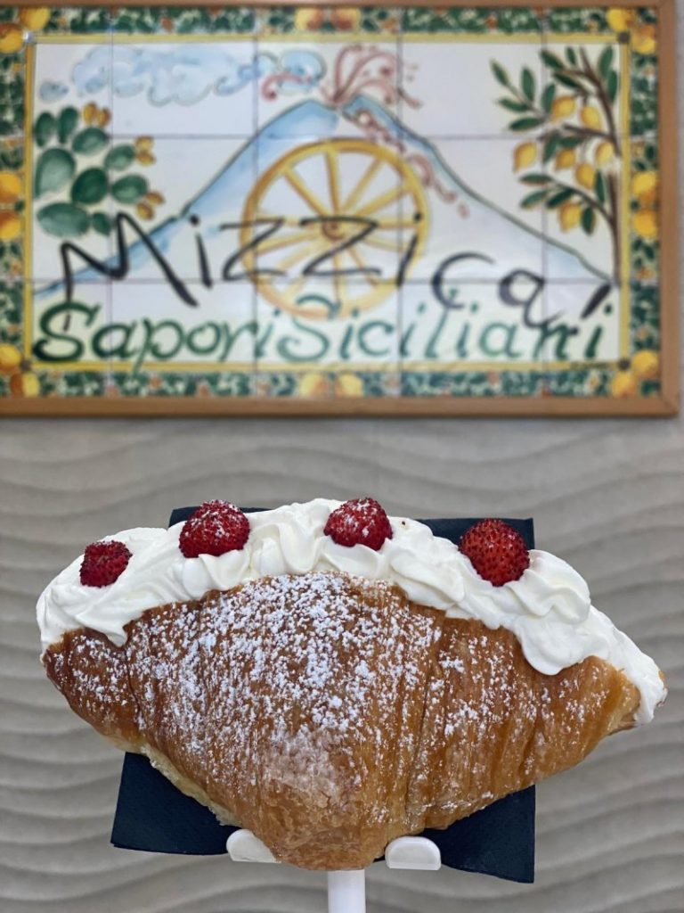 Cornetto panna e fragoline