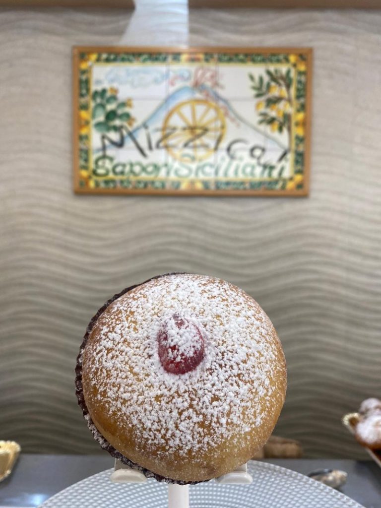 Panzerotto crema:ricotta:cioccolato