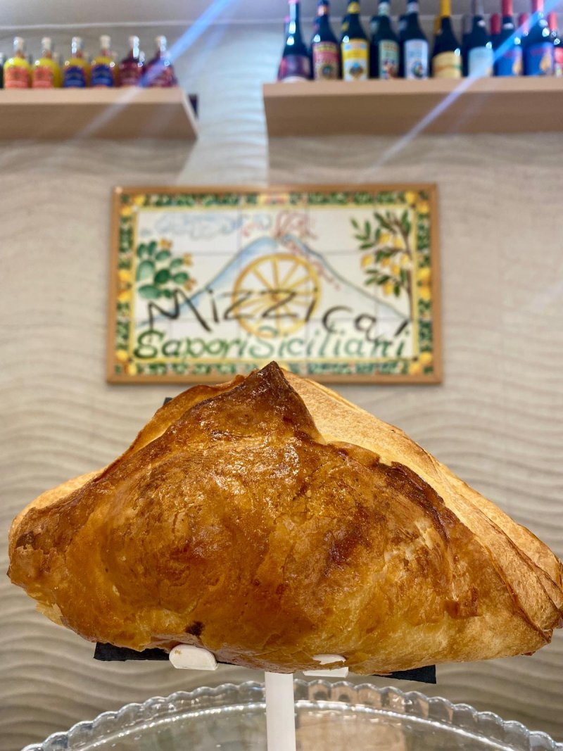 Patè al prosciutto mozzarella e pepe nero